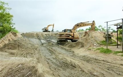 Thanh Hóa: Yêu cầu dừng 3 bãi tập kết cát chưa bảo đảm các quy định