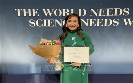 UNESCO tôn vinh nữ khoa học trẻ Việt Nam Hồ Thị Thanh Vân