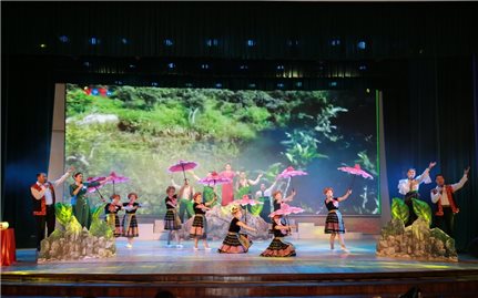 Liên hoan bản, tổ dân phố văn hóa tiêu biểu tỉnh Sơn La