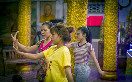 Nghệ thuật múa Khmer được giữ gìn từ những người trẻ