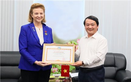 Bộ trưởng, Chủ nhiệm Ủy ban Dân tộc Hầu A Lềnh tiếp Trưởng đại diện Thường trú UNDP tại Việt Nam