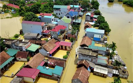 Hà Nội khẩn trương khắc phục tình trạng ngập lụt ở huyện Chương Mỹ