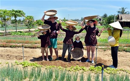 Du lịch nông thôn: Nhiều lợi thế để phát triển