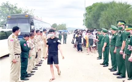 An Giang: Tiếp nhận thêm 44 công dân từ Campuchia trao trả