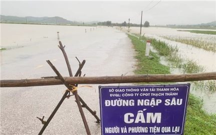 Thanh Hóa: Nhiều huyện miền núi bị chia cắt do mưa lớn, 1 người tử vong