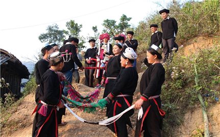 Bước đột phá trong lĩnh vực công tác dân tộc: Đảm đương sứ mệnh lịch sử (Bài 2)