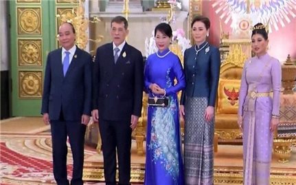 Chủ tịch nước Nguyễn Xuân Phúc và phu nhân hội kiến Nhà Vua và Hoàng hậu Thái Lan