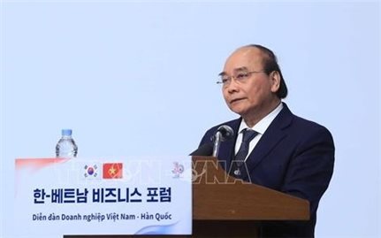 Chủ tịch nước Nguyễn Xuân Phúc dự Diễn đàn doanh nghiệp Việt Nam - Hàn Quốc