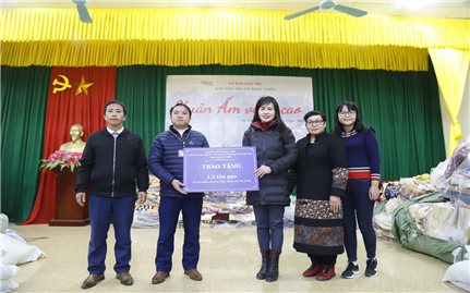 Báo Dân tộc và Phát triển tổ chức Chương trình Xuân ấm vùng cao tại Hà Giang