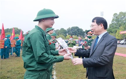 Các huyện, thành phố của tỉnh Bắc Giang tổ chức Lễ giao nhận quân