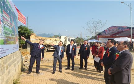 Ngành Điện tài trợ 50 tỷ đồng xây dựng Trường phổ thông dân tộc nội trú THCS và THPT Na Hang, Tuyên Quang