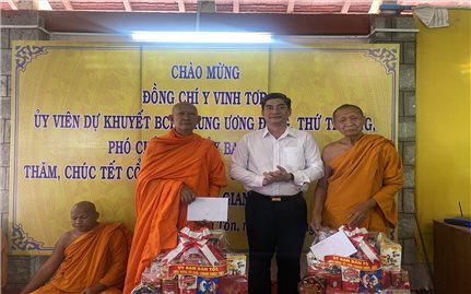Ủy ban Dân tộc chúc mừng Chôl Chnăm Thmây 2023 tại tỉnh An Giang