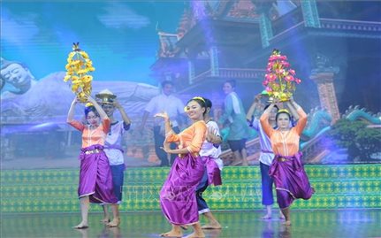 Múa truyền thống ở Nam Bộ: Từ vốn quý văn hóa đến sản phẩm du lịch