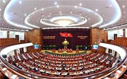 Thông cáo báo chí ngày làm việc thứ ba và bế mạc Hội nghị giữa nhiệm kỳ Ban Chấp hành Trung ương Đảng khóa XIII