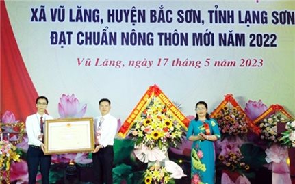 Lạng Sơn: Xã điểm vùng cao đón bằng công nhận đạt chuẩn nông thôn mới