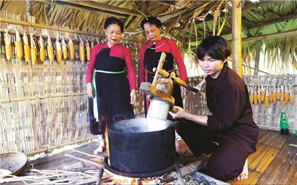 Người trẻ kể chuyện bản làng