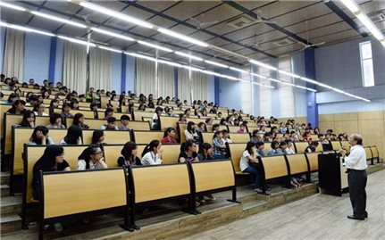 Bộ Giáo dục và Đào tạo đề xuất tăng học phí đại học năm học 2023-2024