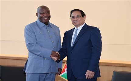 Thủ tướng Phạm Minh Chính gặp Tổng thống Burundi