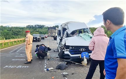 Đắk Lắk: Khởi tố tài xế xe tải lấn làn gây tai nạn khiến 13 người thương vong