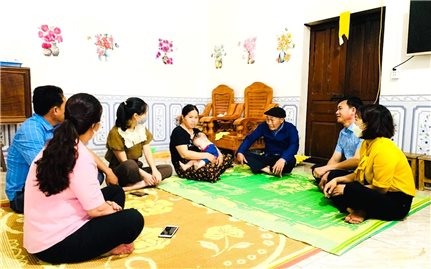 Đồng bào Mông ở Suối Đồng thoát nghèo nhờ nghe theo vận động của đảng viên Giàng Mí Páo