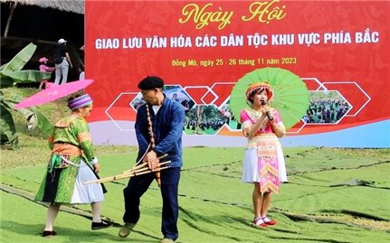 Rộn ràng Ngày hội giao lưu văn hóa các dân tộc tại “Ngôi nhà chung”