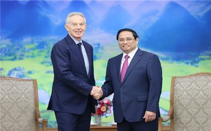 Thủ tướng tiếp Chủ tịch điều hành Viện Tony Blair vì sự thay đổi toàn cầu