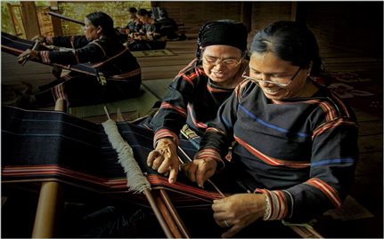 Bảo tàng tỉnh Gia Lai với nỗ lực bảo tồn và phát huy trang phục truyền thống của người Gia Rai