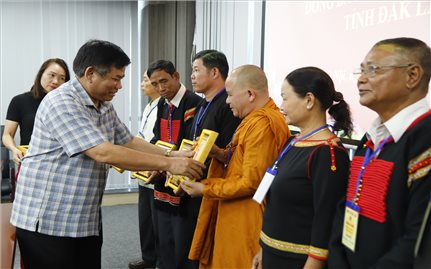 Ủy ban Dân tộc gặp mặt Đoàn đại biểu Người có uy tín trong đồng bào DTTS tỉnh Đắk Lắk