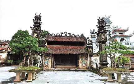 Trầm tích văn hóa ở làng cổ Hùng Lô