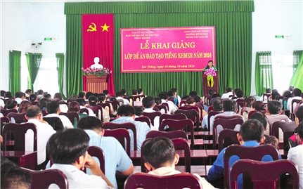 Sóc Trăng: 247 học viên tham gia đào tạo tiếng Khmer năm 2024