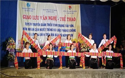 Giảm thiểu tảo hôn và hôn nhân cận huyết thống ở Kim Bôi (Hòa Bình): Huy động sức mạnh tổng hợp (Bài 2)