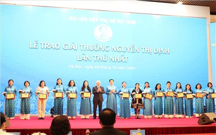 Hội Liên hiệp Phụ nữ Việt Nam: Trao giải thưởng Nguyễn Thị Định lần thứ nhất năm 2024