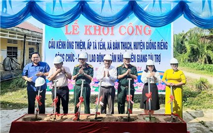 Kiên Giang: Xuất quân thực hiện các hoạt động “Tết quân - dân” năm 2025 mừng Chôl Chnăm Thmây của đồng bào Khmer