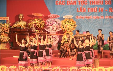 Thứ trưởng, Phó Chủ nhiệm Ủy ban Dân tộc Nông Thị Hà dự Đại hội Đại biểu các DTTS tỉnh Quảng Ngãi lần thứ IV, năm 2024