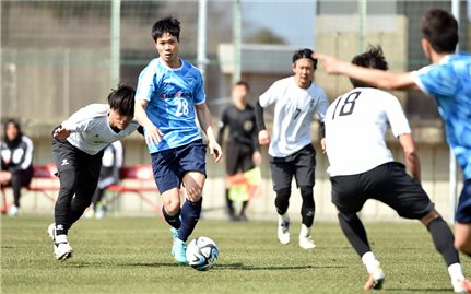 Giá trị chuyển nhượng của Công Phượng bất ngờ tăng cao tại Yokohama FC