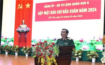 Đảng ủy Bộ Tư lệnh Quân khu 9 gặp mặt Báo chí đầu Xuân Giáp Thìn năm 2024