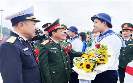 Quảng Ninh: Hơn 2.100 công dân lên đường nhập ngũ