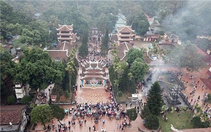 Lễ hội Chùa Hương 2024: Thành lập Hợp tác xã chèo đò vận chuyển du khách
