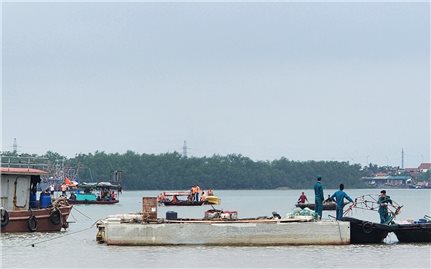 Vụ lật thuyền ở Quảng Yên (Quảng Ninh): Đã tìm thấy nạn nhân thứ 3
