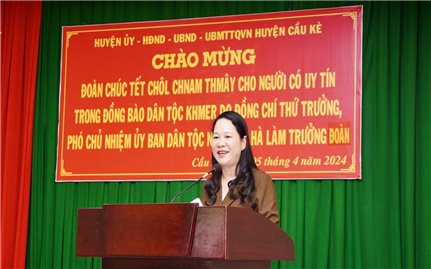 Thứ trưởng, Phó Chủ nhiệm Nông Thị Hà thăm chúc tết Chôl Chnăm Thmây tại huyện Cầu Kè (Trà Vinh)