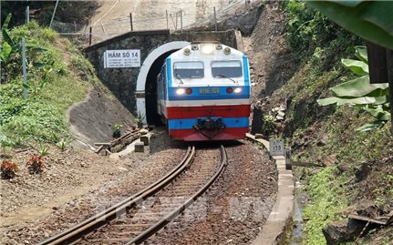 Đường sắt tăng chuyến, giảm giá vé tàu giữa cao điểm Hè