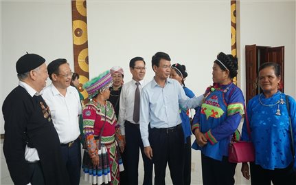Người có uy tín giữ vai trò quan trọng trong xây dựng nông thôn mới ở Lào Cai