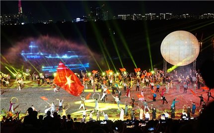 Du lịch TP. Hồ Chí Minh thu về hơn 4.200 tỷ đồng trong thời gian diễn ra Lễ hội sông nước