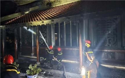 Thừa Thiên Huế: Ngôi chùa cổ bốc cháy trong đêm