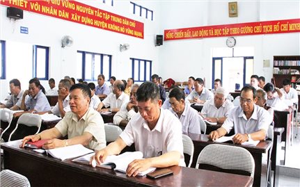 Krông Nô (Đắk Nông): Bồi dưỡng kiến thức an ninh quốc phòng cho Người có uy tín