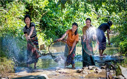 Quảng Bình - đất và người