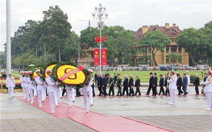 Lãnh đạo Đảng, Nhà nước vào Lăng viếng Chủ tịch Hồ Chí Minh nhân dịp 79 năm Quốc khánh 2/9