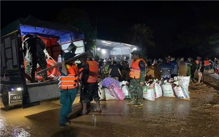 Sự cố đê sông Lô tại Tuyên Quang: Đã đi dời 40 hộ dân ra khỏi vùng nguy cơ bị ảnh hưởng