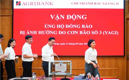 Cán bộ, người lao động Agribank quyên góp hơn 20 tỷ đồng ủng hộ đồng bào khắc phục hậu quả bão số 3