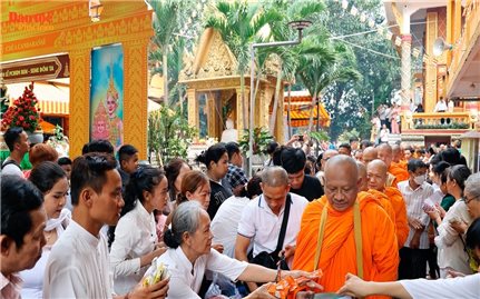 Lễ Sen Dolta của đồng bào Khmer